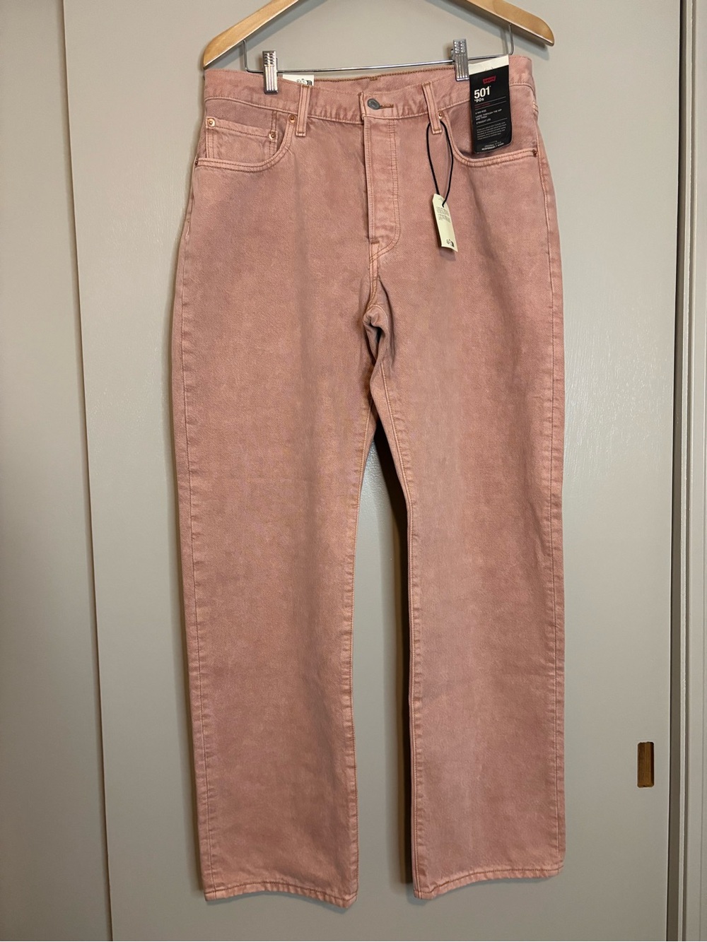 NWT Levi's 501 90s Straight Leg Jeans in Blush Pink Size 31 x 32